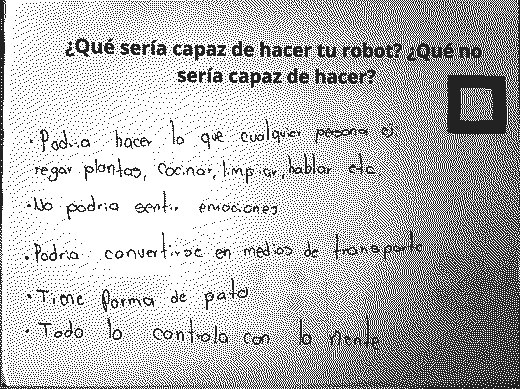 Dibujo infantil de un robot hecho durante el taller